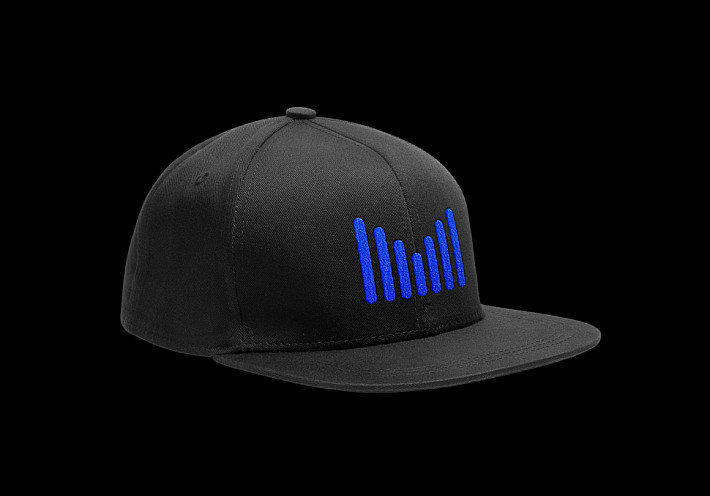 Логотип на кепке