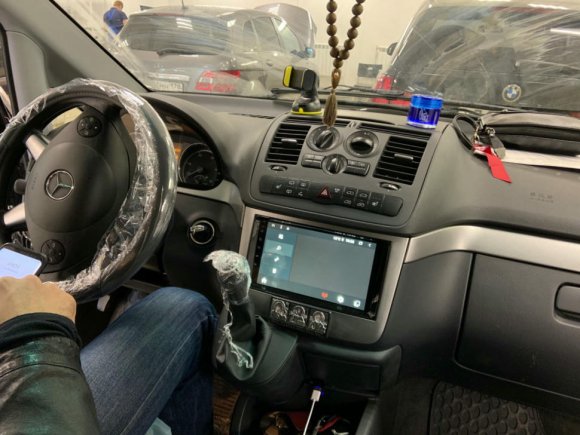 Магнитола с IPS матрицей для Mercedes Viano/B класс/B200 Андроид 7.1.2 PF068K