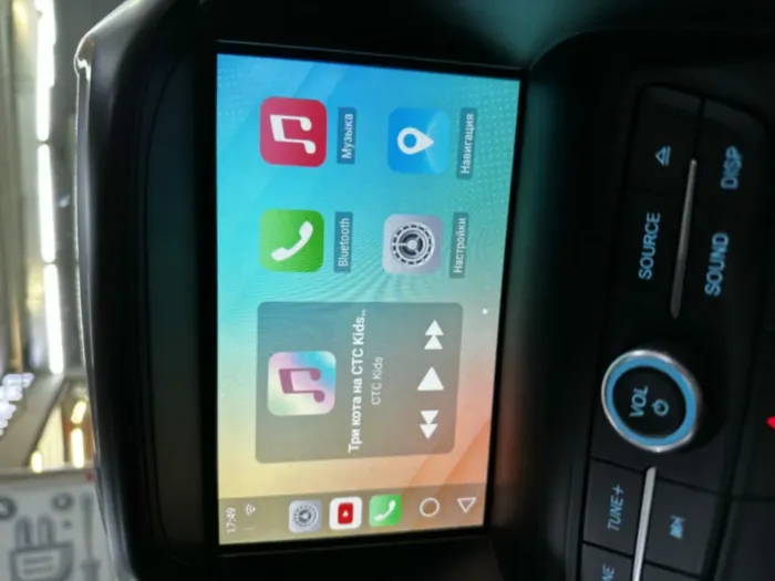 Автомобильный Андроид box Parafar универсальный PFBoxT1