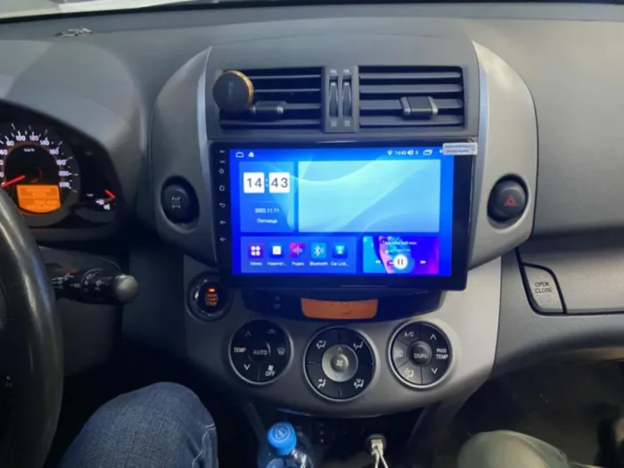 Магнитола для Toyota Rav4 2006-2012 Parafar на Андроид 13.0 PF018FHD