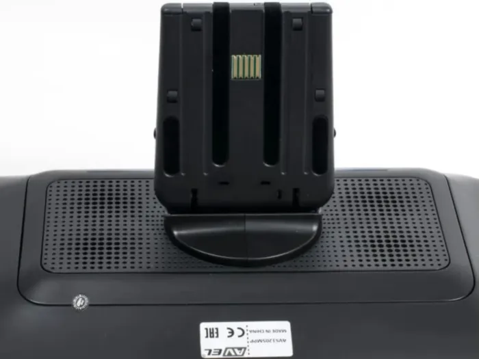 AVEL AVS1205MPP (02) + AV01BE