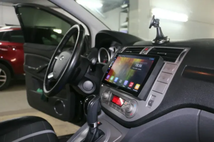 Магнитола для Ford Focus 2005-2008 Parafar на Андроид 13.0 PF149LUX1XHD