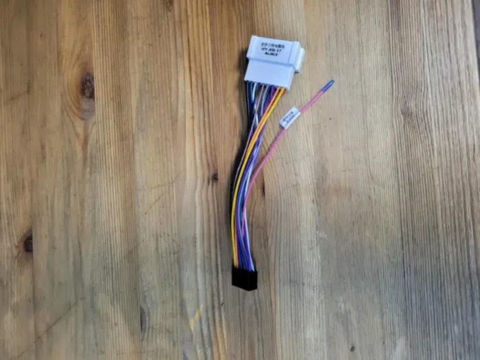 Магнитола для Hyundai м 2006-2013 серебристая Parafar на Андроид 13.0 PF886LUX1UHD