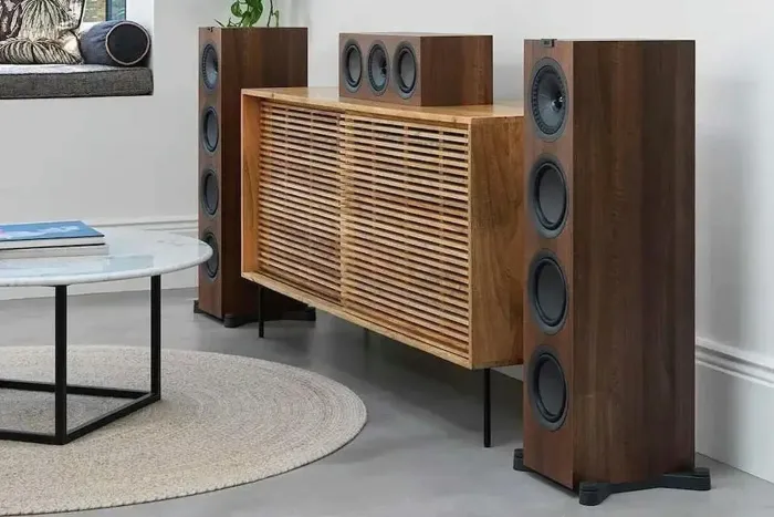 KEF Q750 Walnut