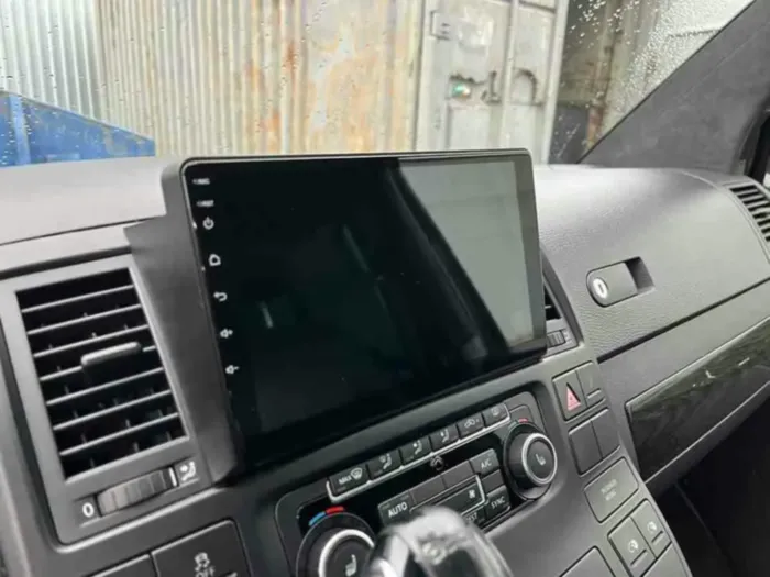 Магнитола для Volkswagen Multivan 2003-2015 Parafar на Андроид 10.0 PF051TRG