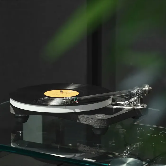 Rega Planar 10 Black