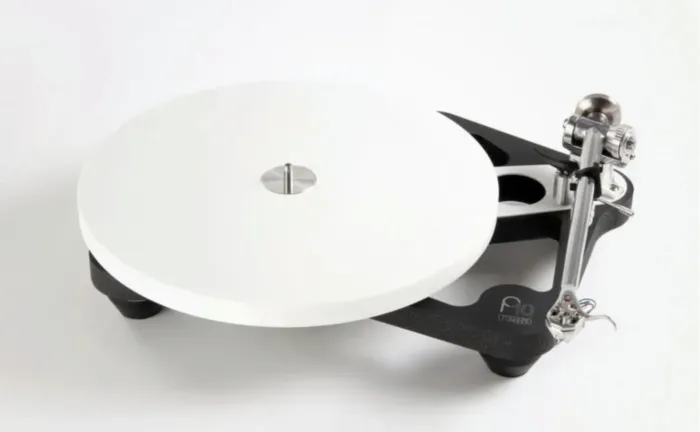 Rega Planar 10 Black