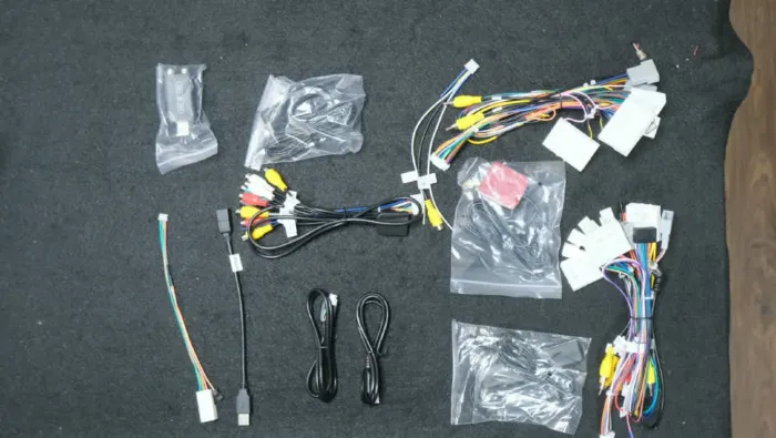 Магнитола для Nissan Patrol 2010-2022 / Infiniti QX56 QX80 2010-2022 память 6/128 Гб экран 13" Parafar на Андроид 13.0 PF800L13