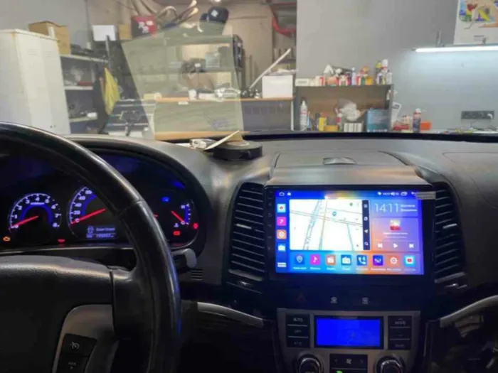 Магнитола для Hyundai Santa Fe 2 2009-2011 Parafar на Андроид 14.0 PF208LUX1KHD