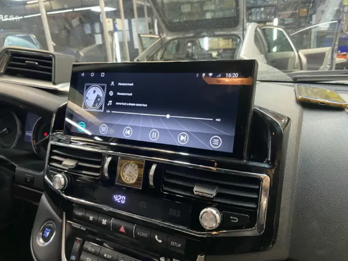 Магнитола для Toyota Land Cruiser 200 2016-2020 в стиле Lexus 5.7L VXR, 360, JBL Parafar на Андроид 13.0 PF567L12