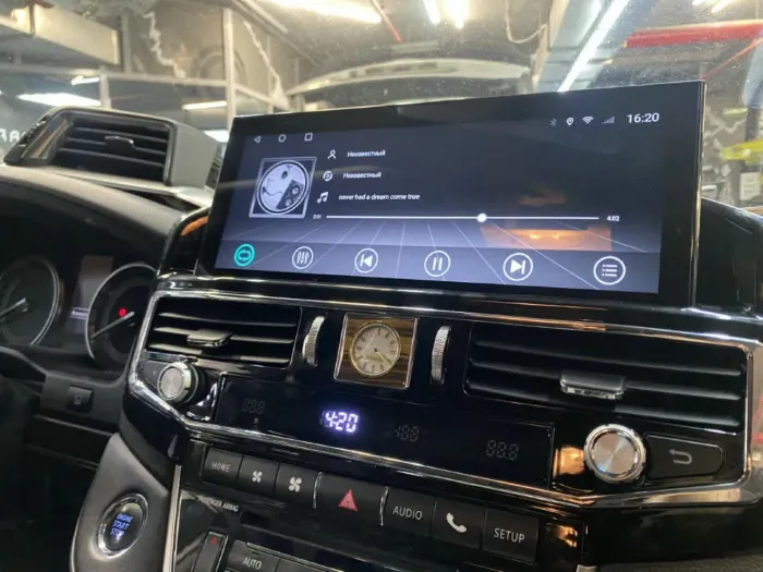 Магнитола для Toyota Land Cruiser 200 2016-2020 в стиле Lexus 5.7L VXR, 360, JBL Parafar на Андроид 13.0 PF567L12