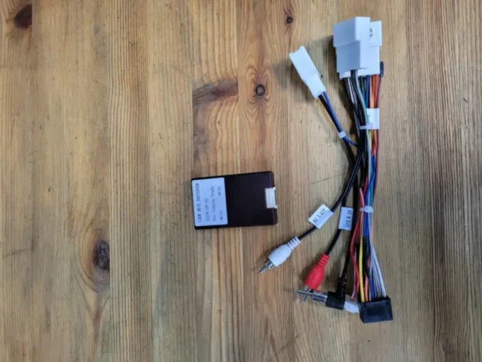 Магнитола для Toyota Harrier, Lexus RX300 2003-2009 серебристая Parafar на Андроид 13.0 PF300T2UHD