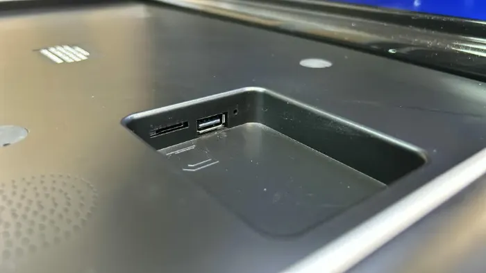 Моторизованный потолочный монитор Parafar 17,3", Android 9.0, 3+32Гб, с кабелем USB/TF/HDMI, черный со сменными крышками бежевого и серого цвета PFTech173