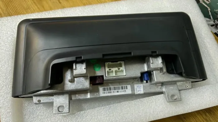 Магнитола для BMW 3 / 4 серия кузов F30 / F31 / F34 2018+ EVO на автомобили без тачскрина Parafar на Андроид 8.1 PF8513i