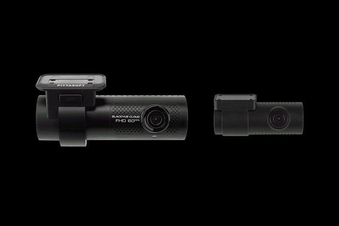 BlackVue DR750X-2CH