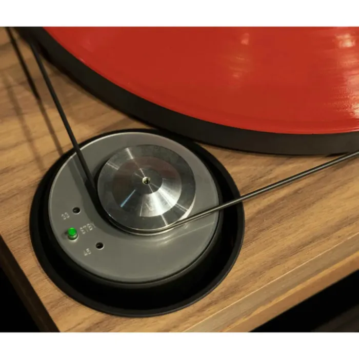 Music Hall MMF-7.3 walnut ()