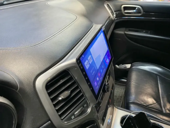 Магнитола для Jeep Grand Cherokee 2008-2012 Parafar на Андроид 13 PF088LUX1XHD