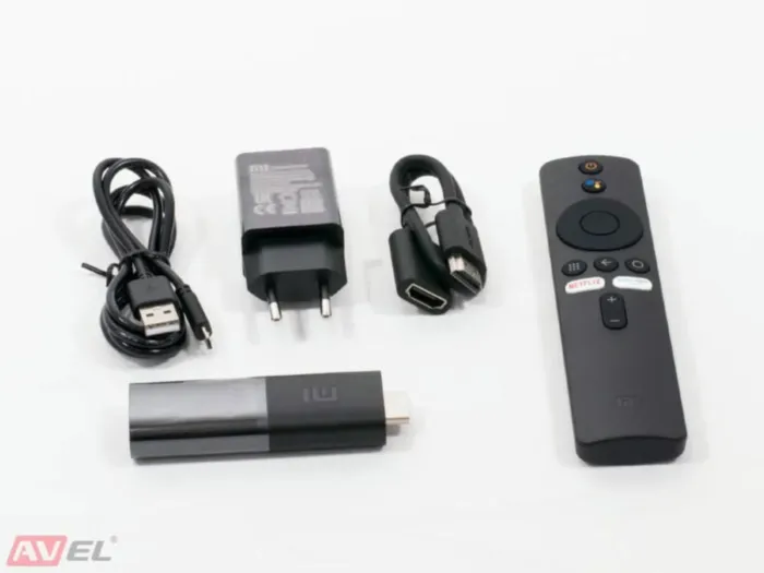 AVEL AVS2220MGR + Xiaomi Mi TV Stick + AV1252DC