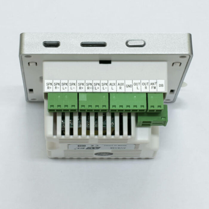 AVEL AVS138 + 2xAV607CS + AV10AC