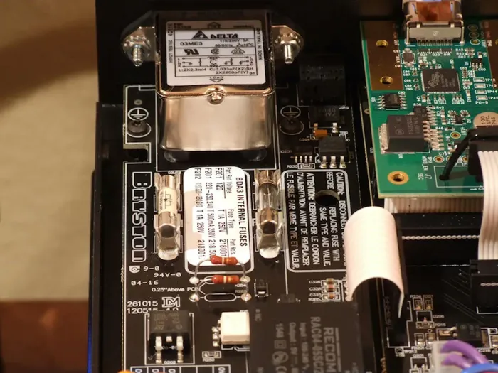 Bryston BDA-3 (no hdmi)