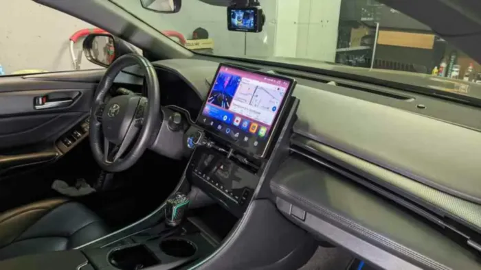 Магнитола для Toyota Camry 2018-2021 Parafar (cо встроенным модулем для подключения камер 360) на Андроид 13.0 PF465LUX513u2kAIR360