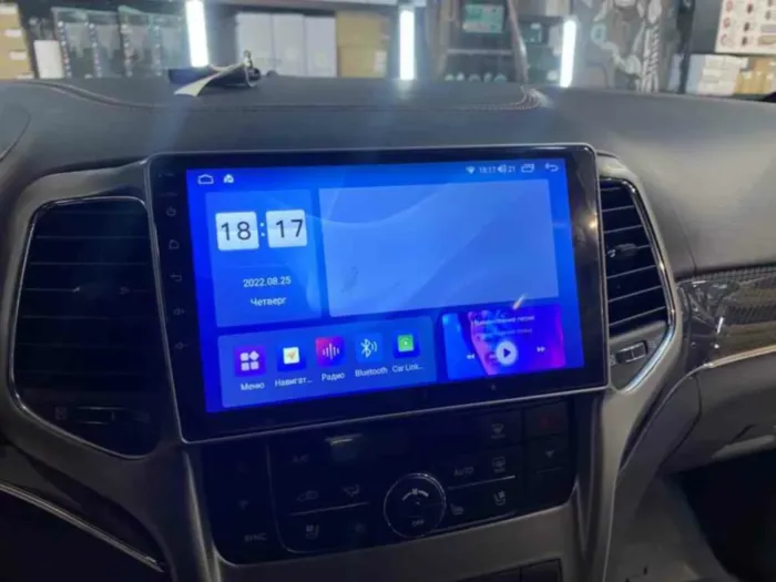 Магнитола для Jeep Grand Cherokee 2008-2012 Parafar на Андроид 14.0 PF088LUX1KHD