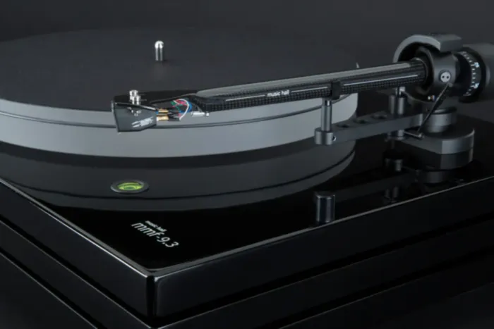 Music Hall MMF-9.3 Black ()