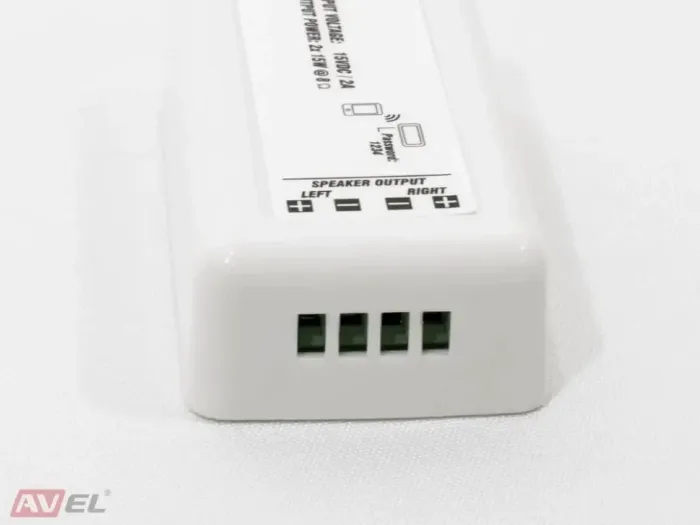 AVEL AV215BT + 2xAV807CS + AV10AC