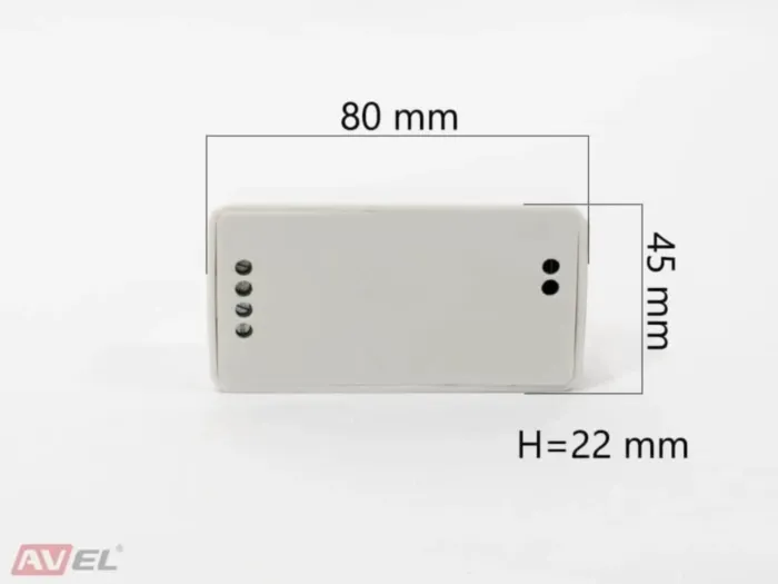 AVEL AV215BT + 2xAV807CS + AV10AC