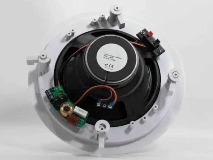 AVEL AV215BT + 2xAV807CS + AV10AC