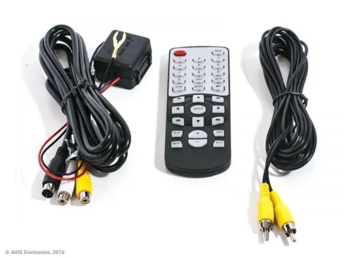 AVEL AVS117GR + Xiaomi Mi TV Stick + AV1252DC