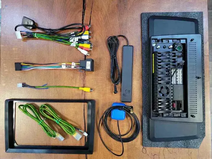 Магнитола универсальная под 1 дин для установки планшета 9 дюймов Parafar NEO в стиле BMW на Андроид 10.0 PF180LUX1NRGBm