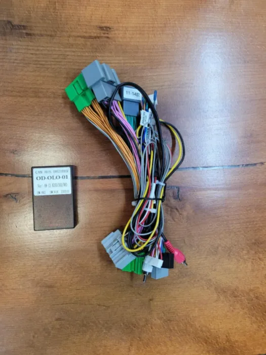 Магнитола для Volvo S60 2011-2013 Parafar на Андроид 12.0 PF185LUX3RGx