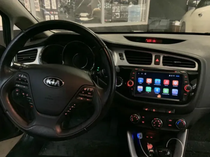 Магнитола с IPS матрицей с DVD для Kia Ceed 2 2012+ Parafar на Андроид 9.0 PF216K